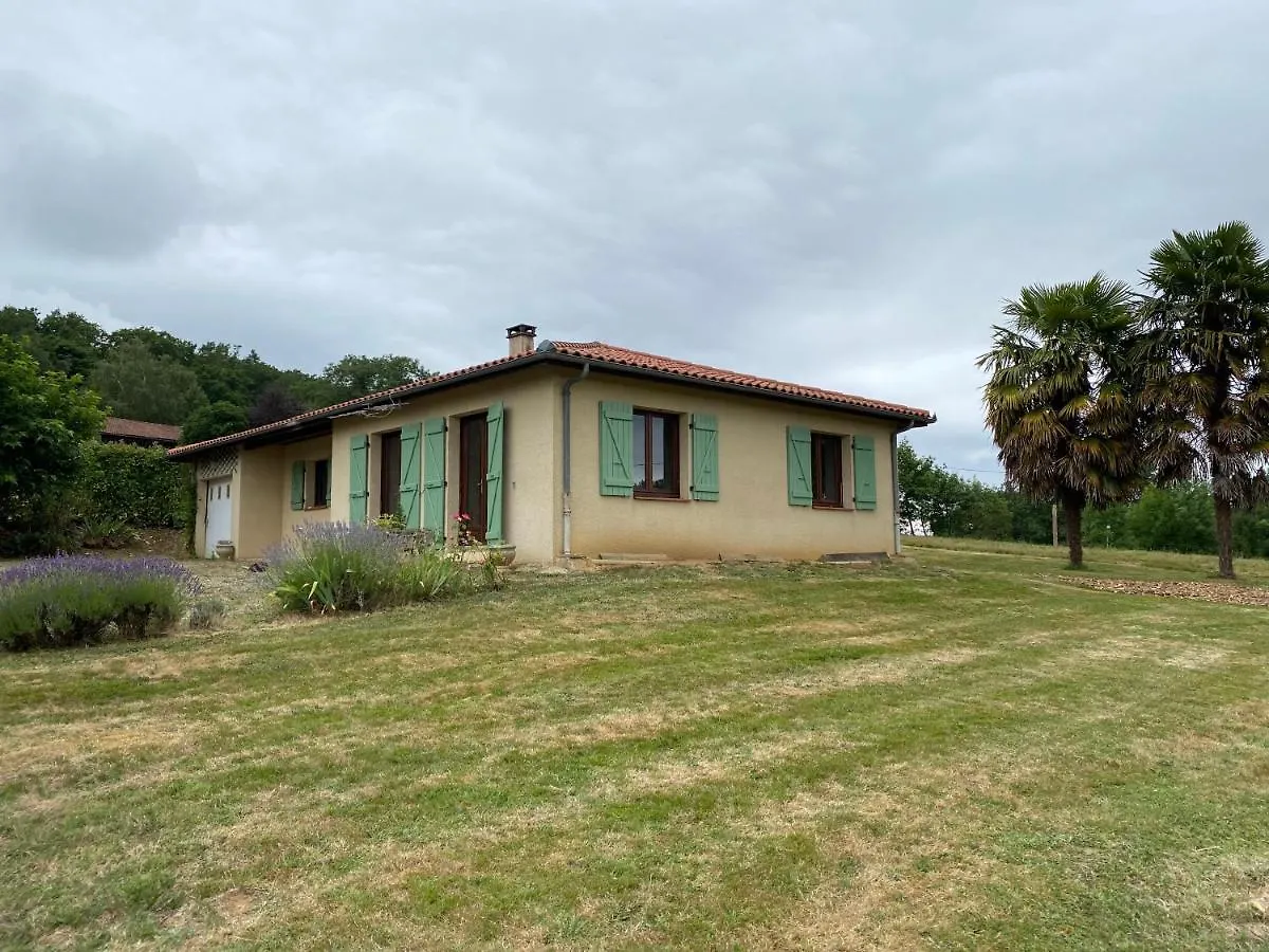 Maison En Campagne Avec Vue Sur Les Pyrenees Estampes